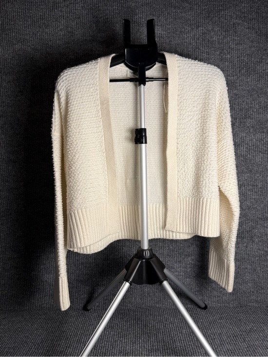 Abercrombie & Fitch Sweaters - Abercrombie Cream Textured Cropped Cardigan Sweater Size Small